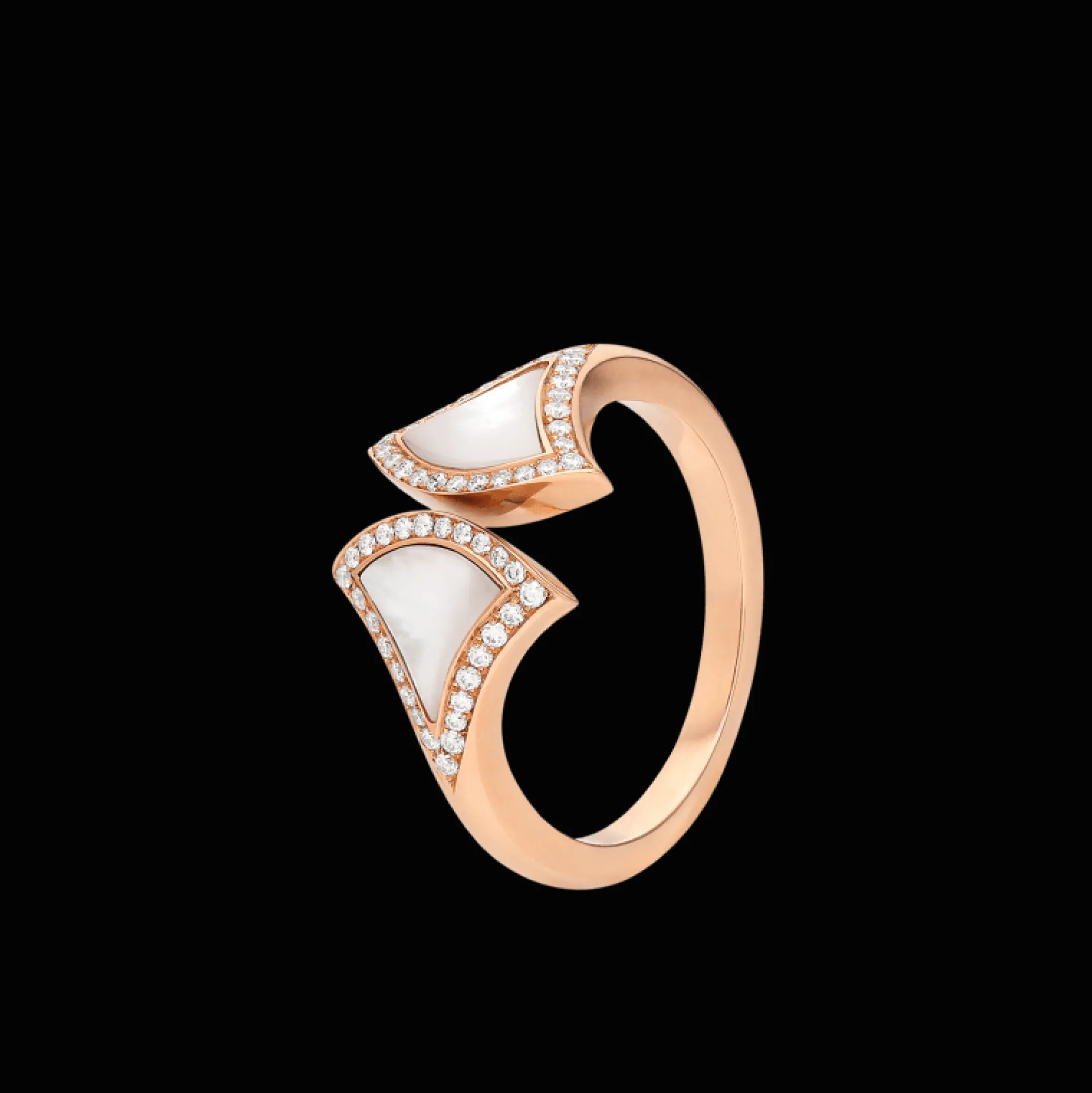 BVLGARI Divas’ Dream Ring Store