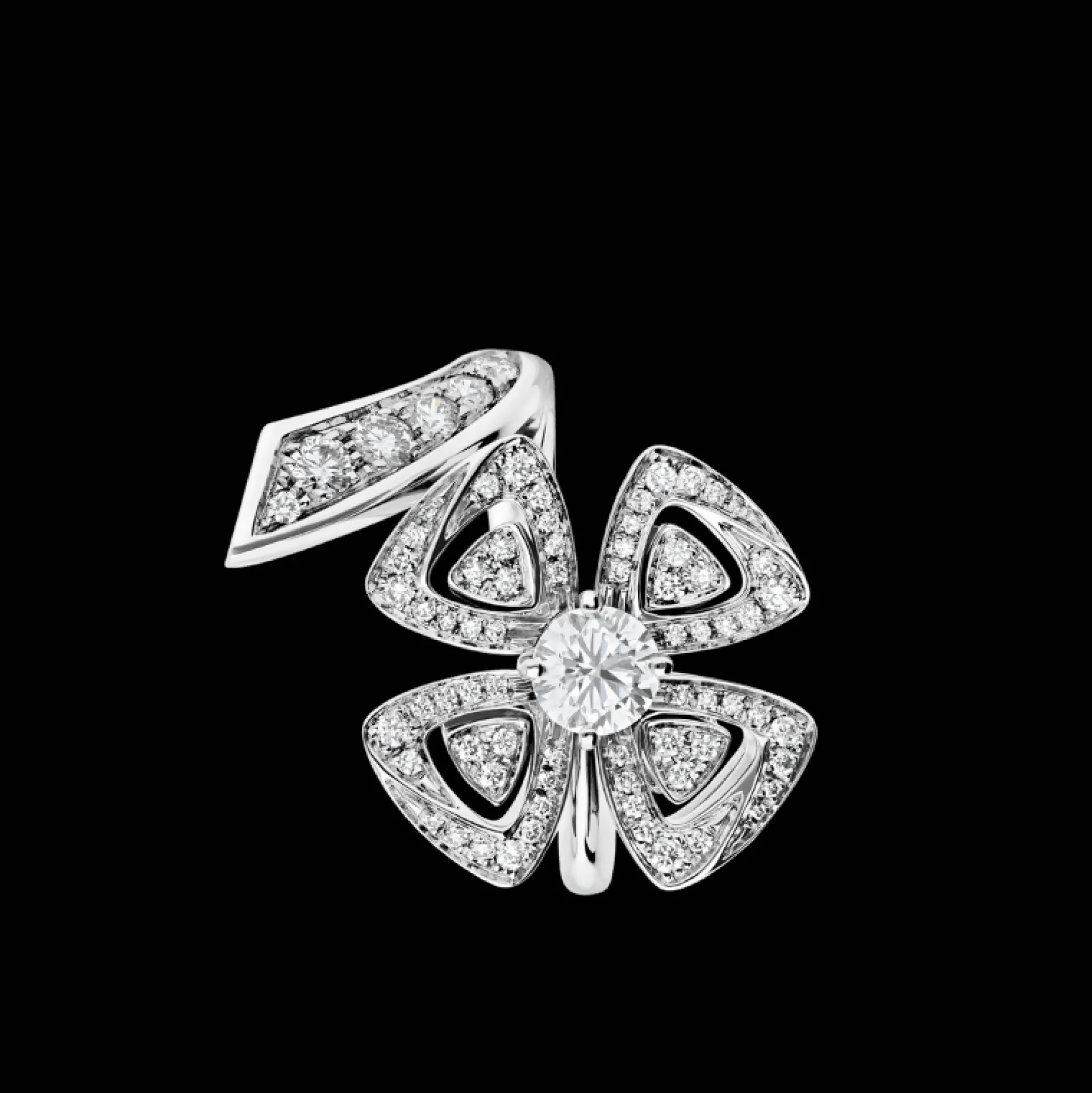 BVLGARI Fiorever Ring Store
