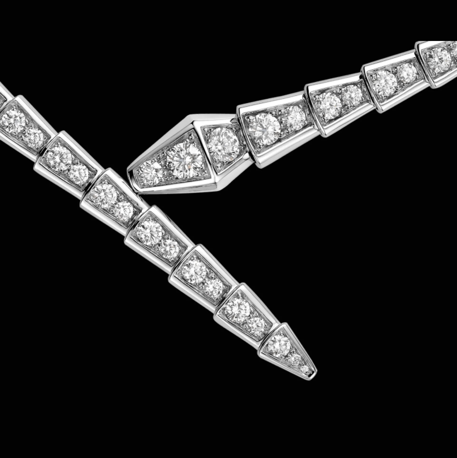 BVLGARI Serpenti Viper Necklace Hot